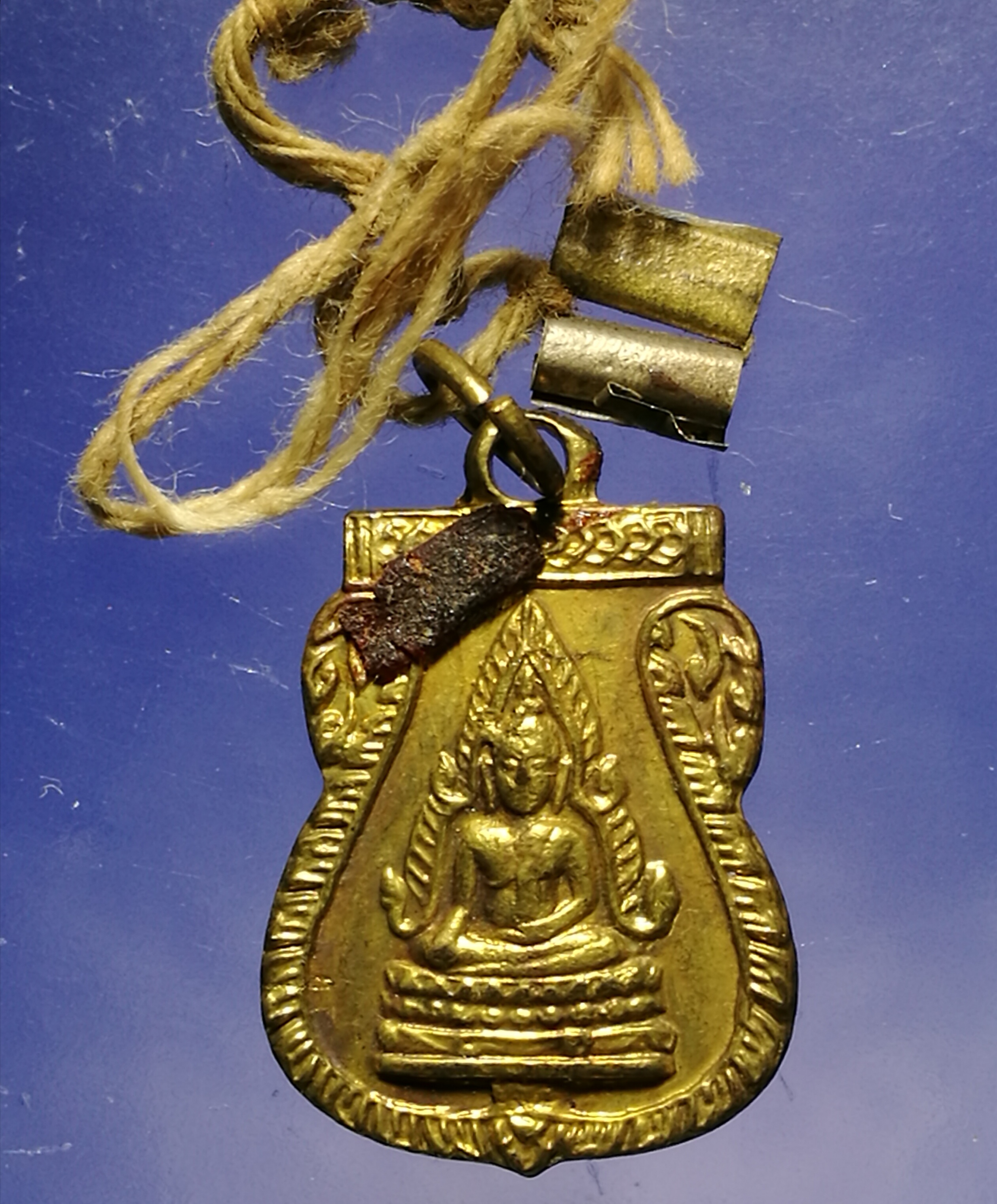 เหรียญพระพุทธชินราชหลังแม่นางกวัก ปี05 พร้อมสายสิญจน์ เดิมจากวัด