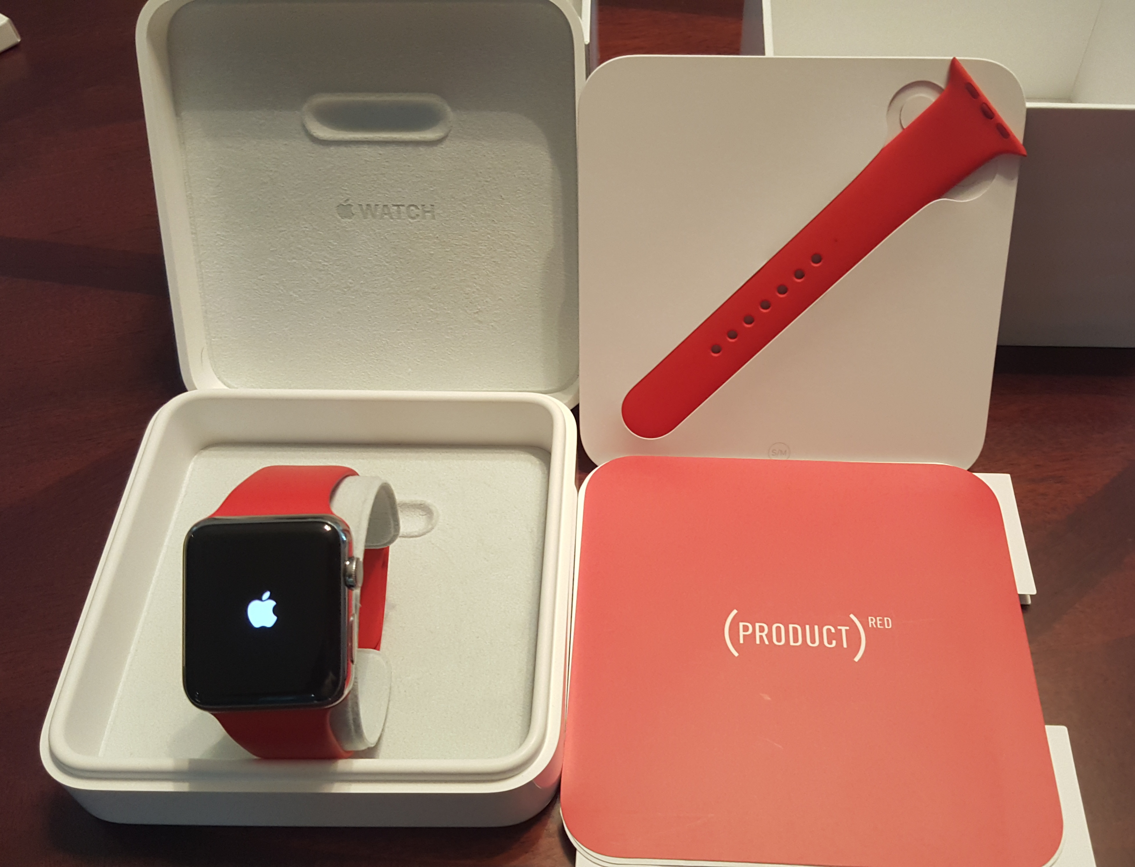 ขาย Apple Watch   42 mm SS Red Sport  พร้อมสาย Model  A1554